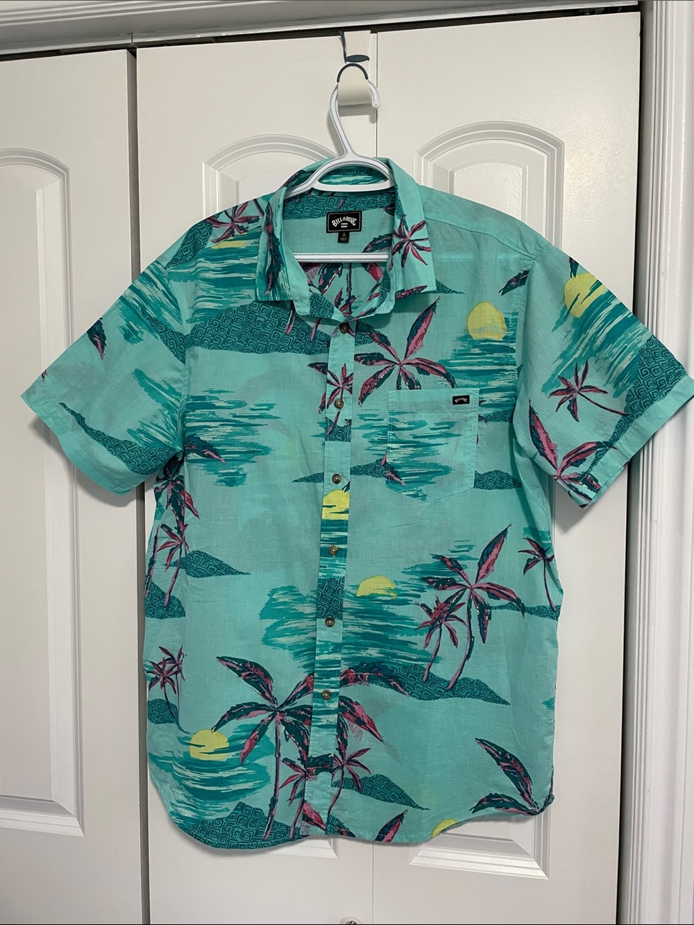 Billabong teal 100% cotton tropical button down